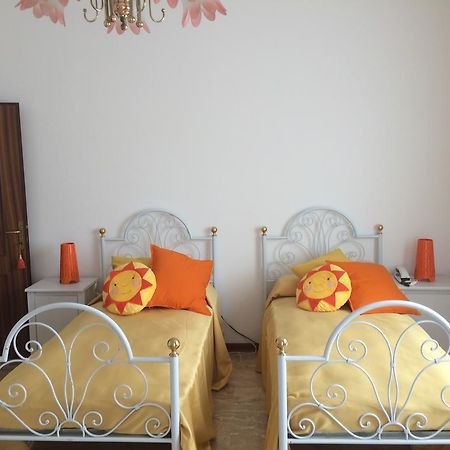 B&B Soleluna Massa Fiscaglia Esterno foto
